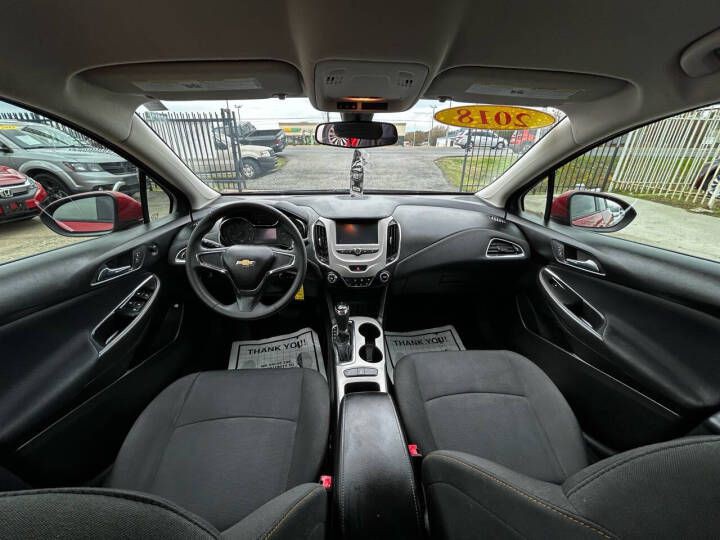 2018 Chevrolet Cruze Image 14