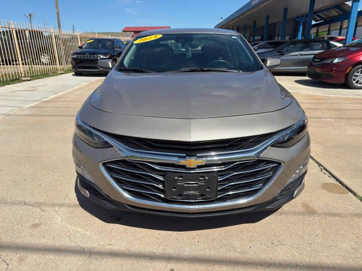 2024 Chevrolet Malibu Image 3