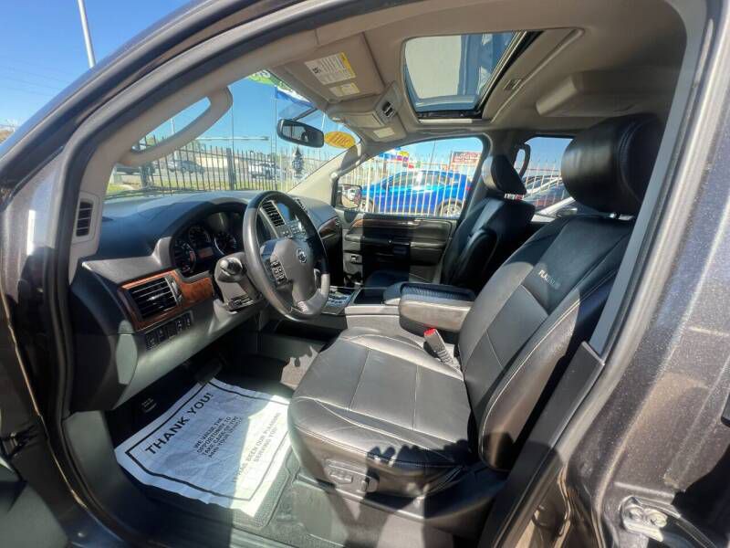 2011 Nissan Armada Image 16