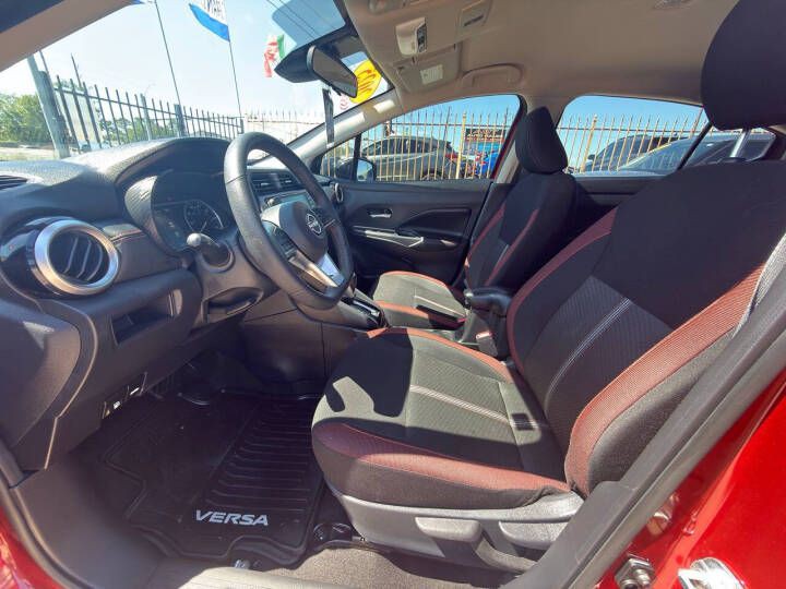 2025 Nissan Versa Image 9