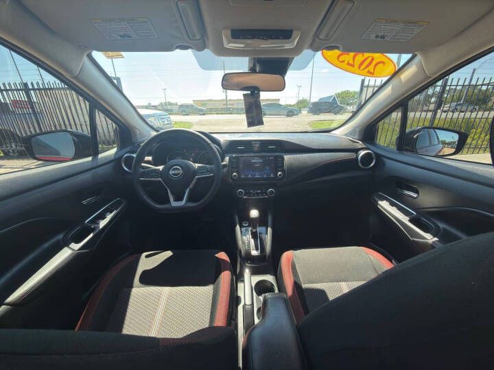 2025 Nissan Versa Image 12