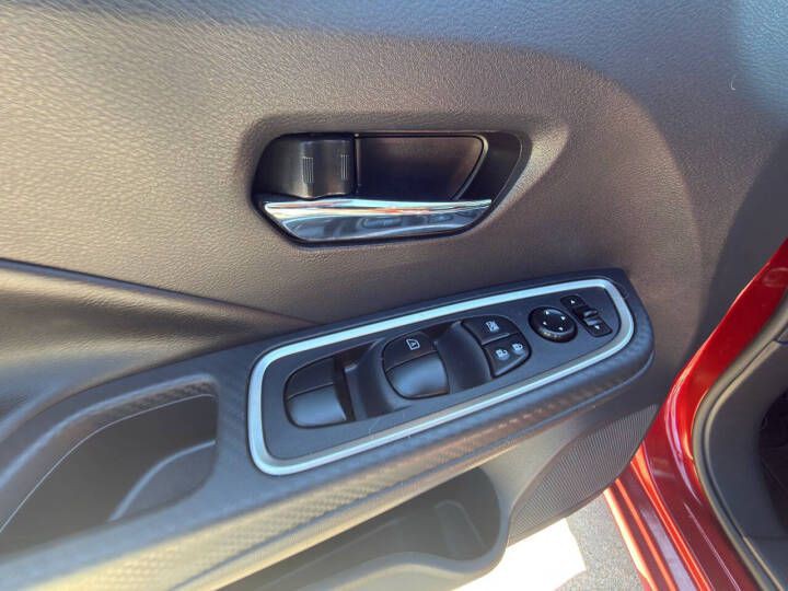 2025 Nissan Versa Image 15