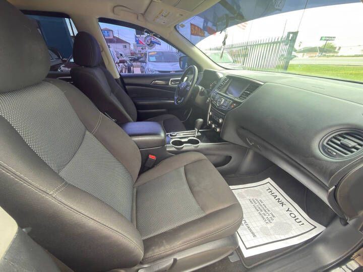 2019 Nissan Pathfinder Image 10