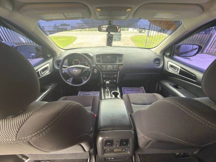 2019 Nissan Pathfinder Image 11