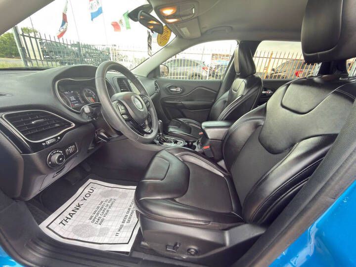 2020 Jeep Cherokee Image 9