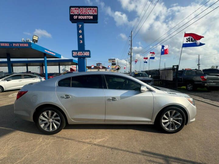 2016 Buick Lacrosse Image 5