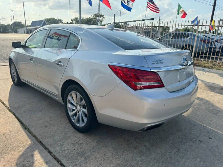 2016 Buick Lacrosse Image 7