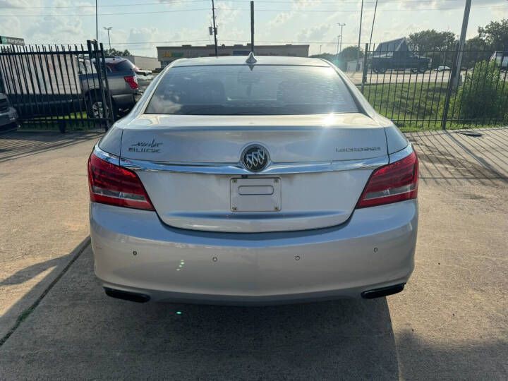 2016 Buick Lacrosse Image 8