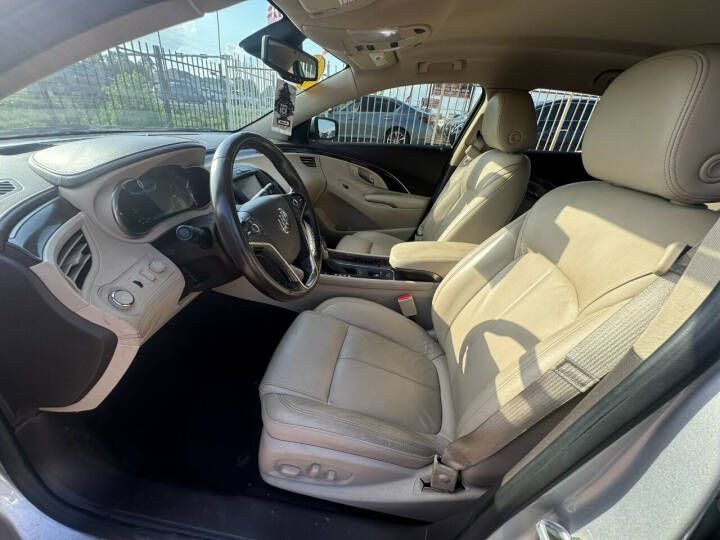 2016 Buick Lacrosse Image 9