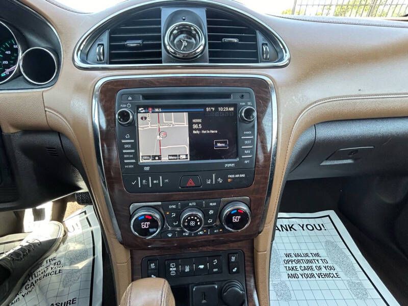 2017 Buick Enclave Image 23