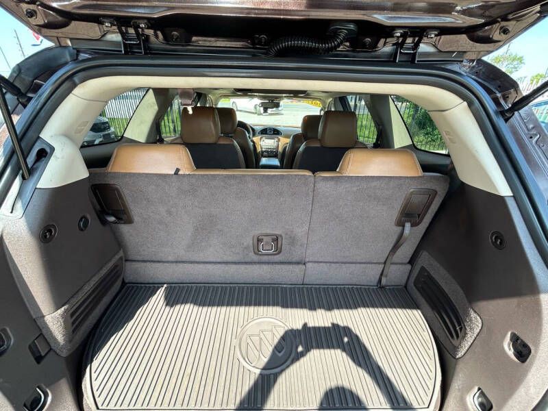 2017 Buick Enclave Image 28