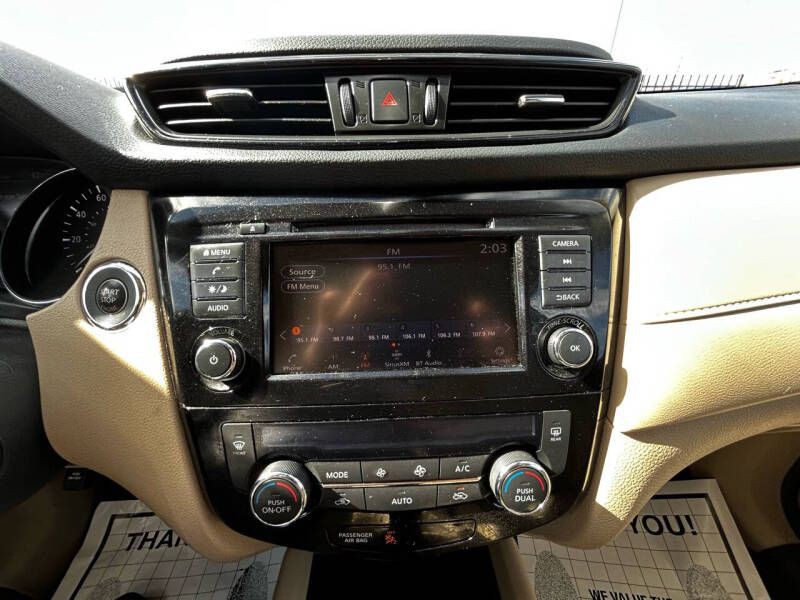 2020 Nissan Rogue Image 19