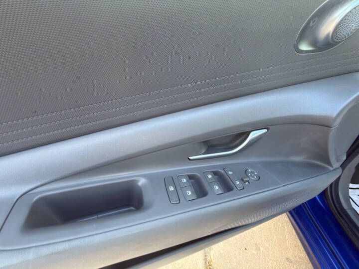 2025 Hyundai Elantra Image 14