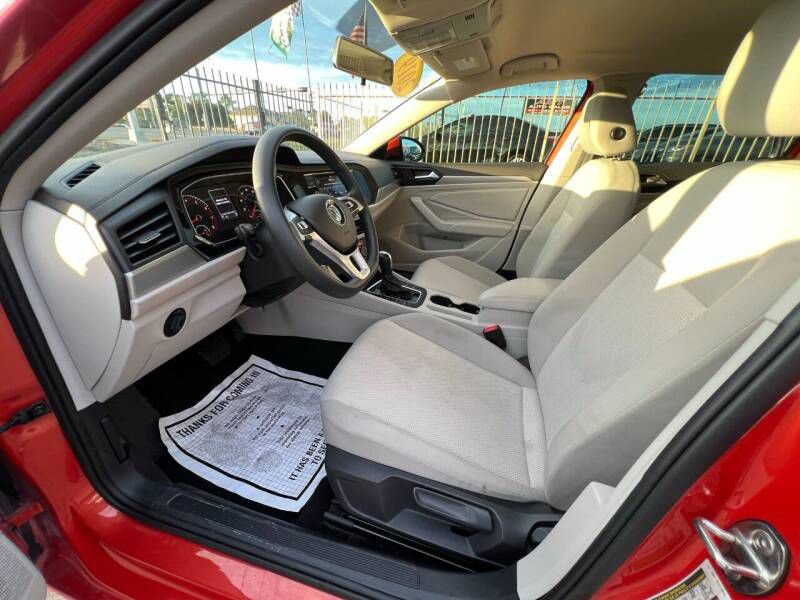 2019 Volkswagen Jetta Image 9