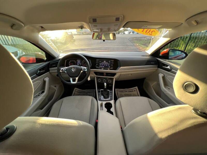 2019 Volkswagen Jetta Image 11