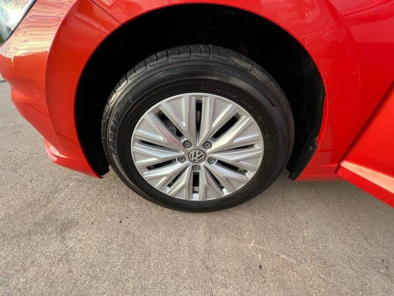 2019 Volkswagen Jetta Image 16
