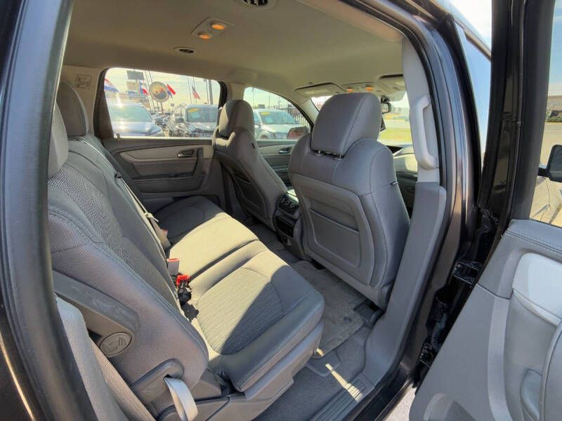 2015 Chevrolet Traverse Image 11