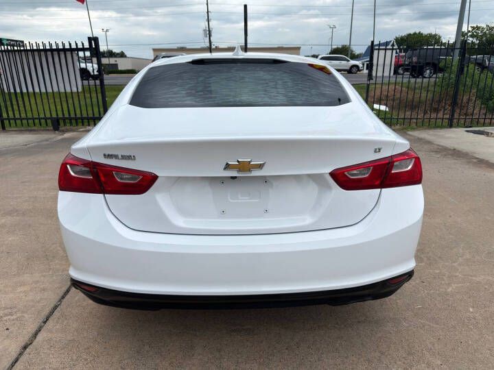 2018 Chevrolet Malibu Image 8