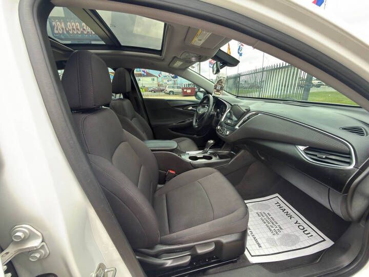 2018 Chevrolet Malibu Image 10