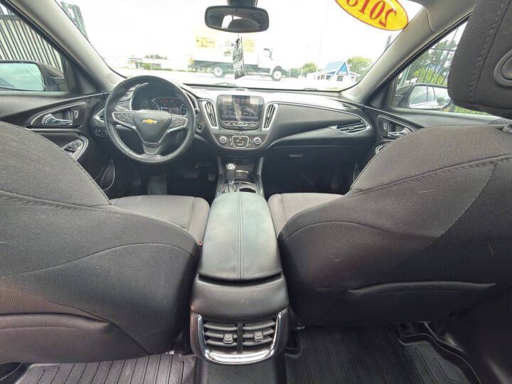 2018 Chevrolet Malibu Image 11