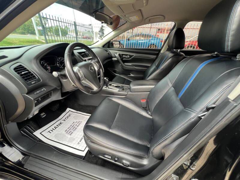 2018 Nissan Altima Image 9