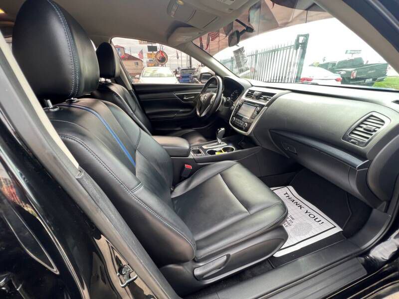 2018 Nissan Altima Image 10