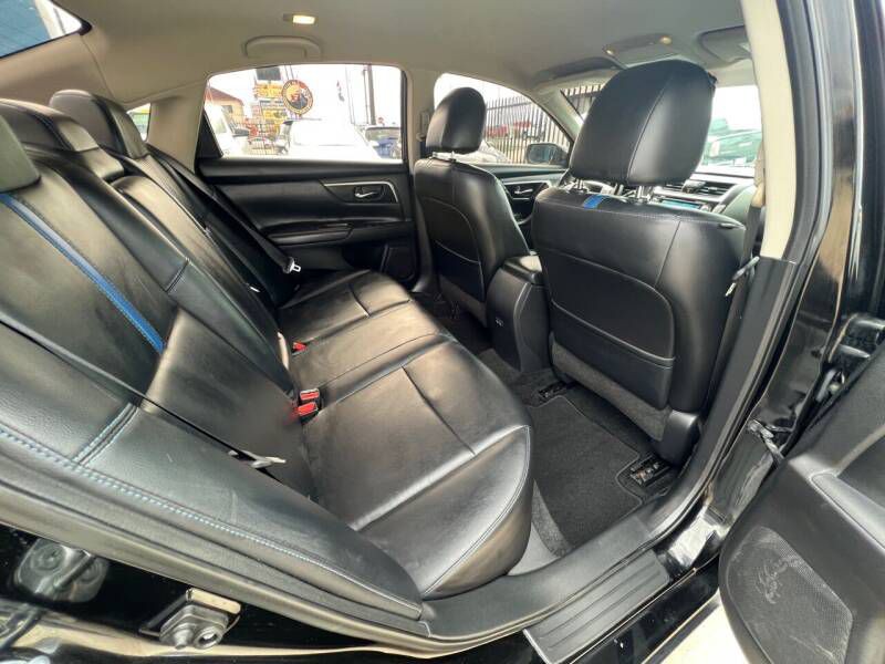 2018 Nissan Altima Image 12