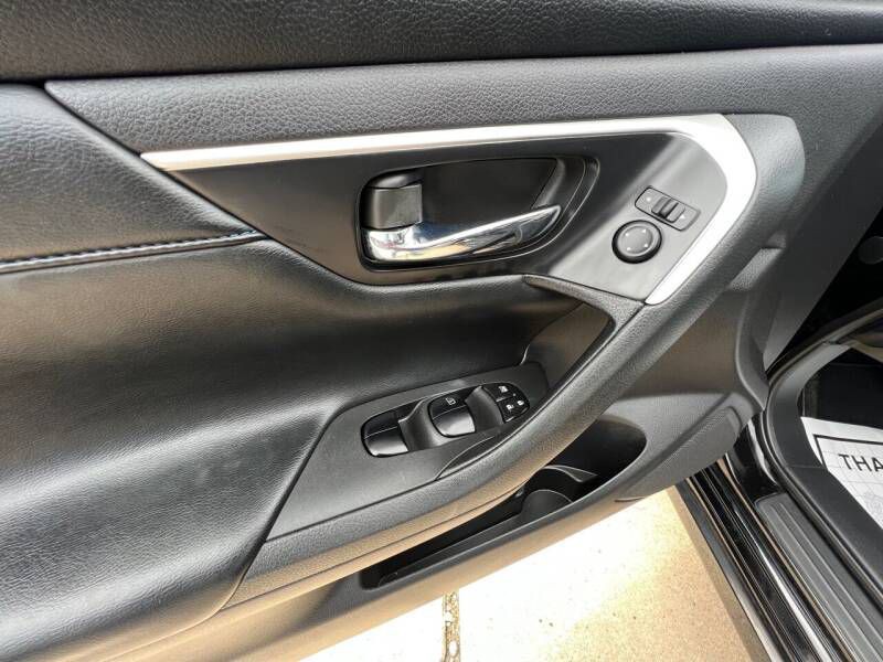 2018 Nissan Altima Image 14