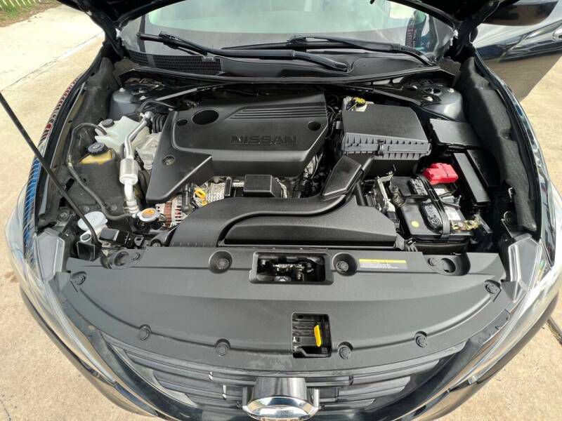 2018 Nissan Altima Image 19