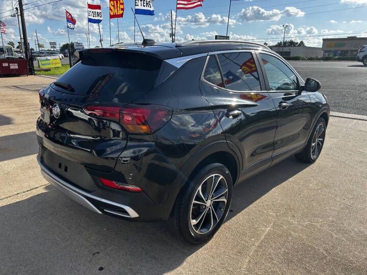 2023 Buick Enclave Image 9