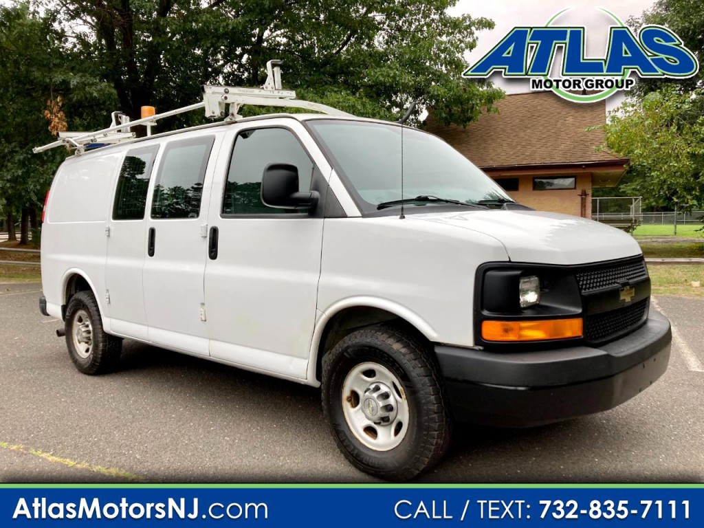 2012 Chevrolet Express Image 1