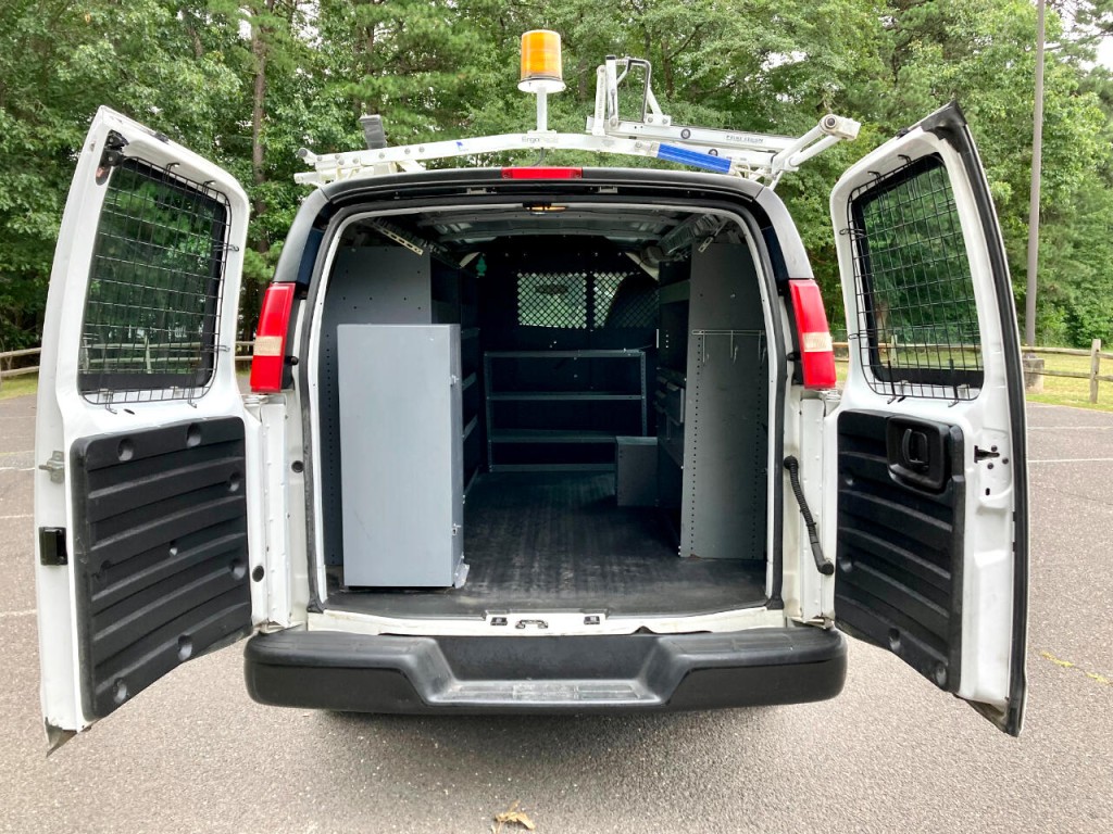 2012 Chevrolet Express Image 6