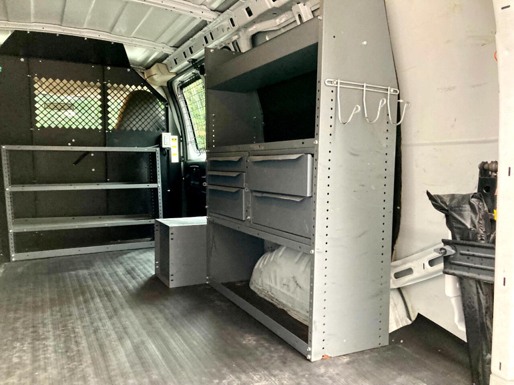2012 Chevrolet Express Image 10