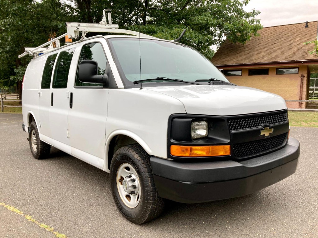 2012 Chevrolet Express Image 14