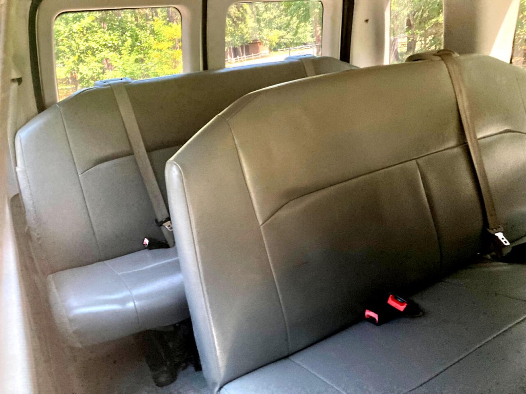 2013 Ford Econoline Image 37