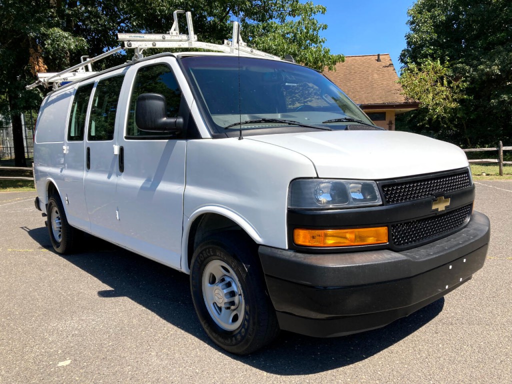 2019 Chevrolet Express Image 8