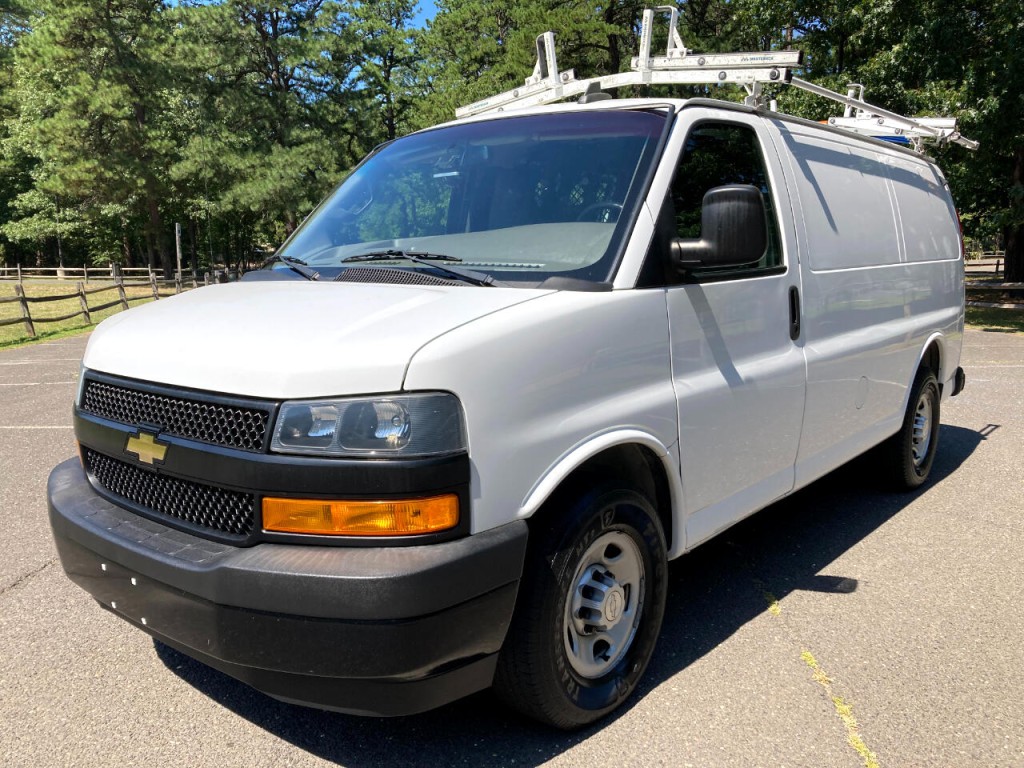 2019 Chevrolet Express Image 10