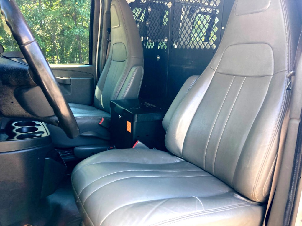 2019 Chevrolet Express Image 13