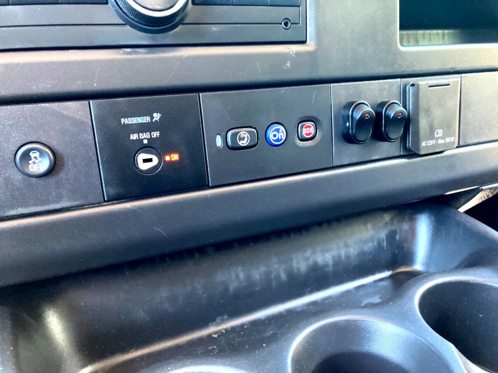2019 Chevrolet Express Image 20