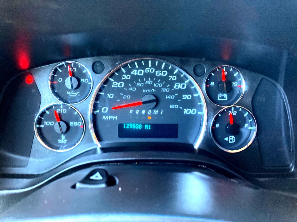 2019 Chevrolet Express Image 21
