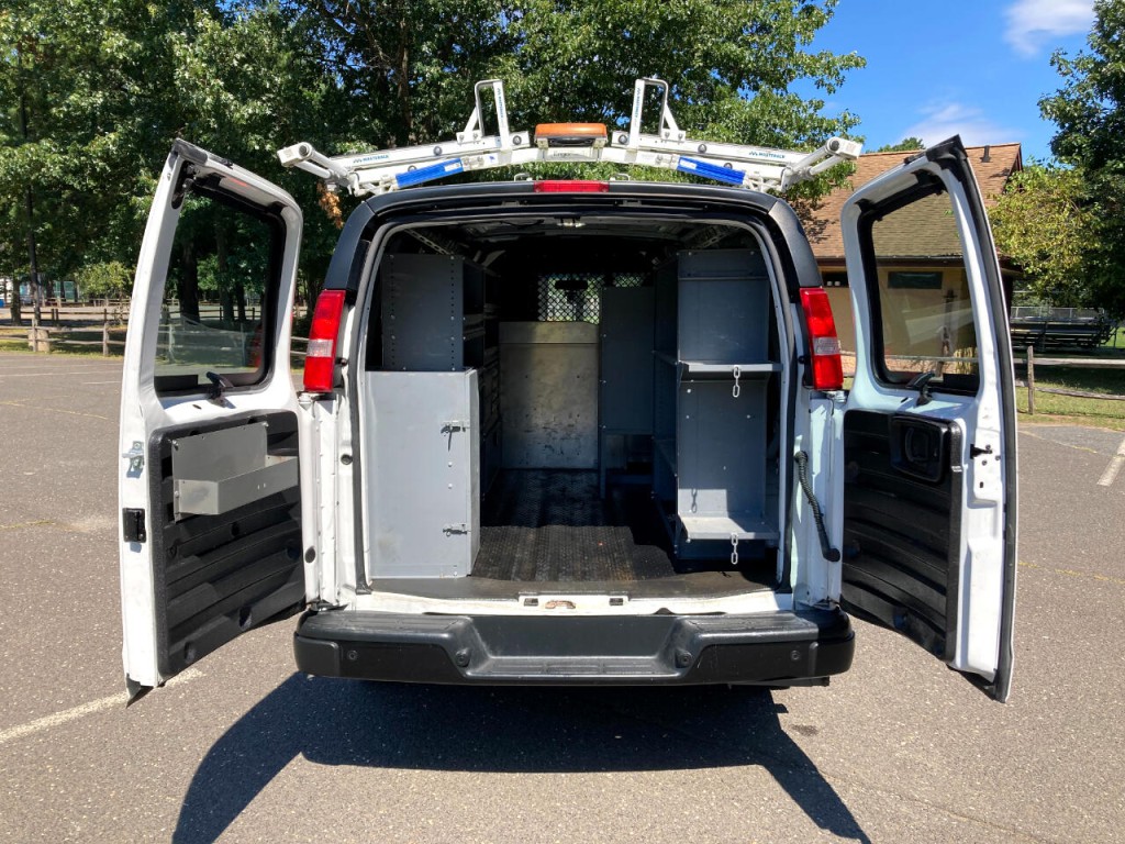 2019 Chevrolet Express Image 29