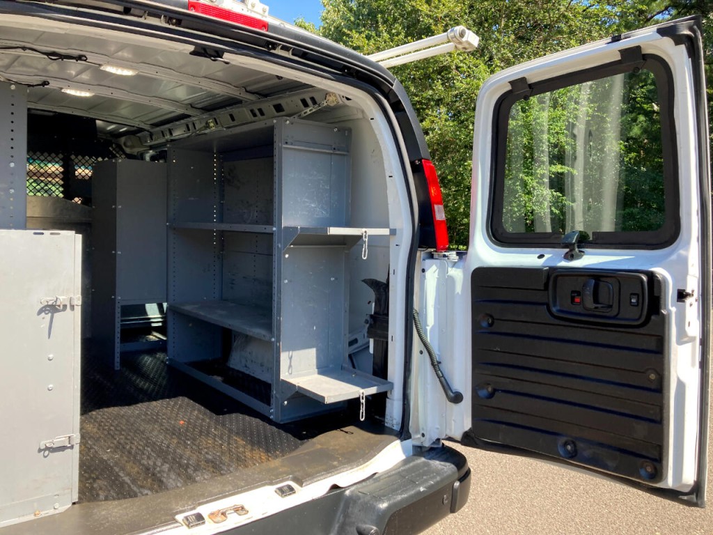2019 Chevrolet Express Image 34