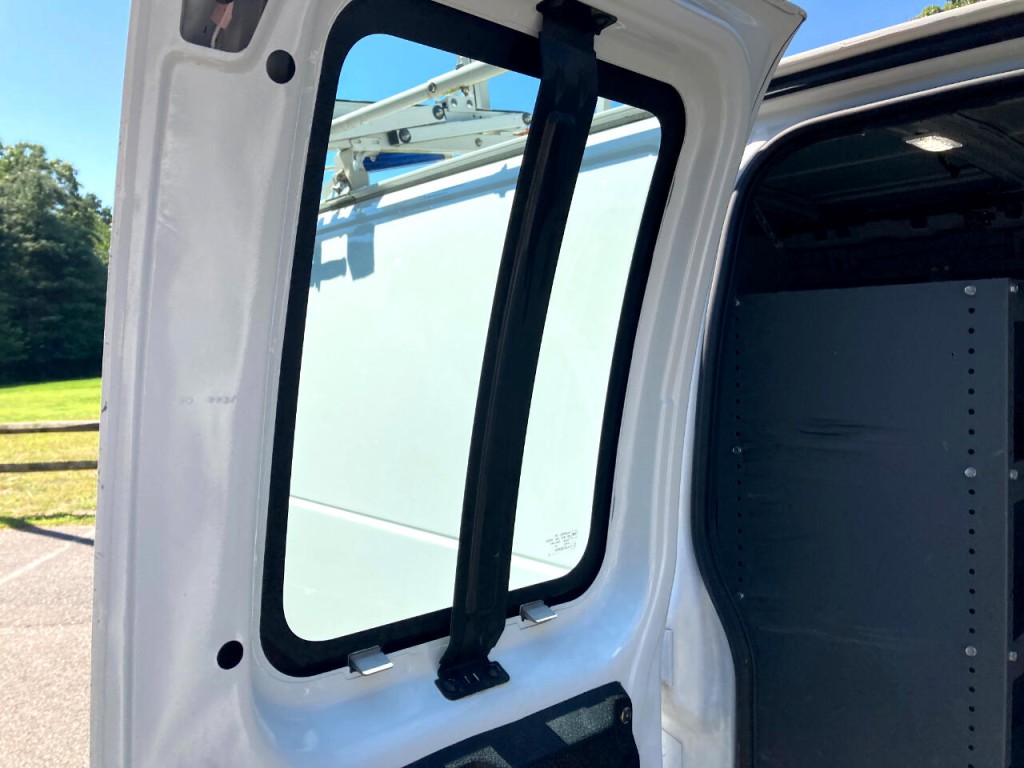 2019 Chevrolet Express Image 38