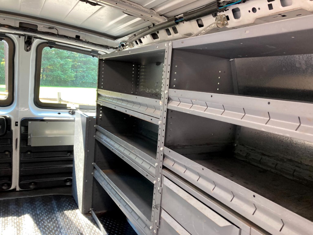 2019 Chevrolet Express Image 40