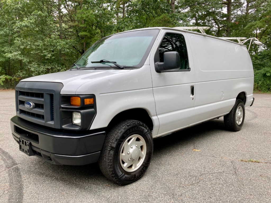 2014 Ford Econoline Image 3