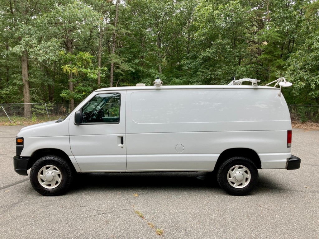 2014 Ford Econoline Image 4