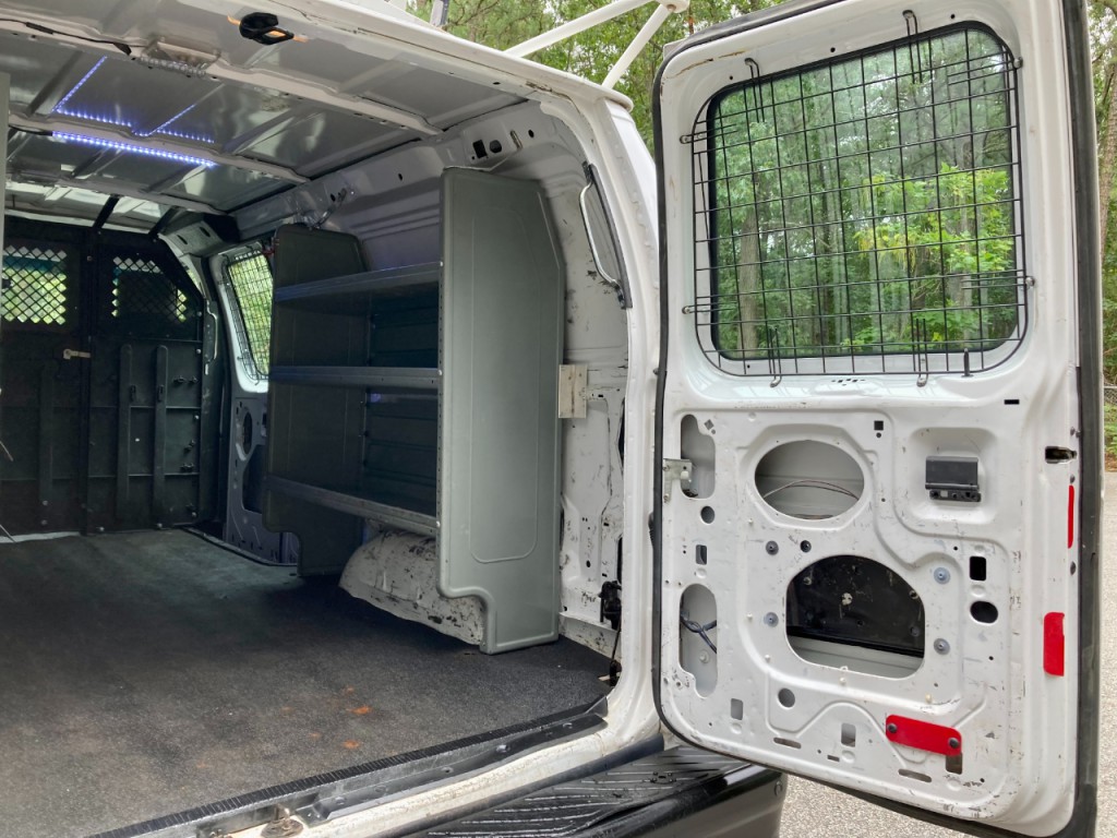 2014 Ford Econoline Image 12