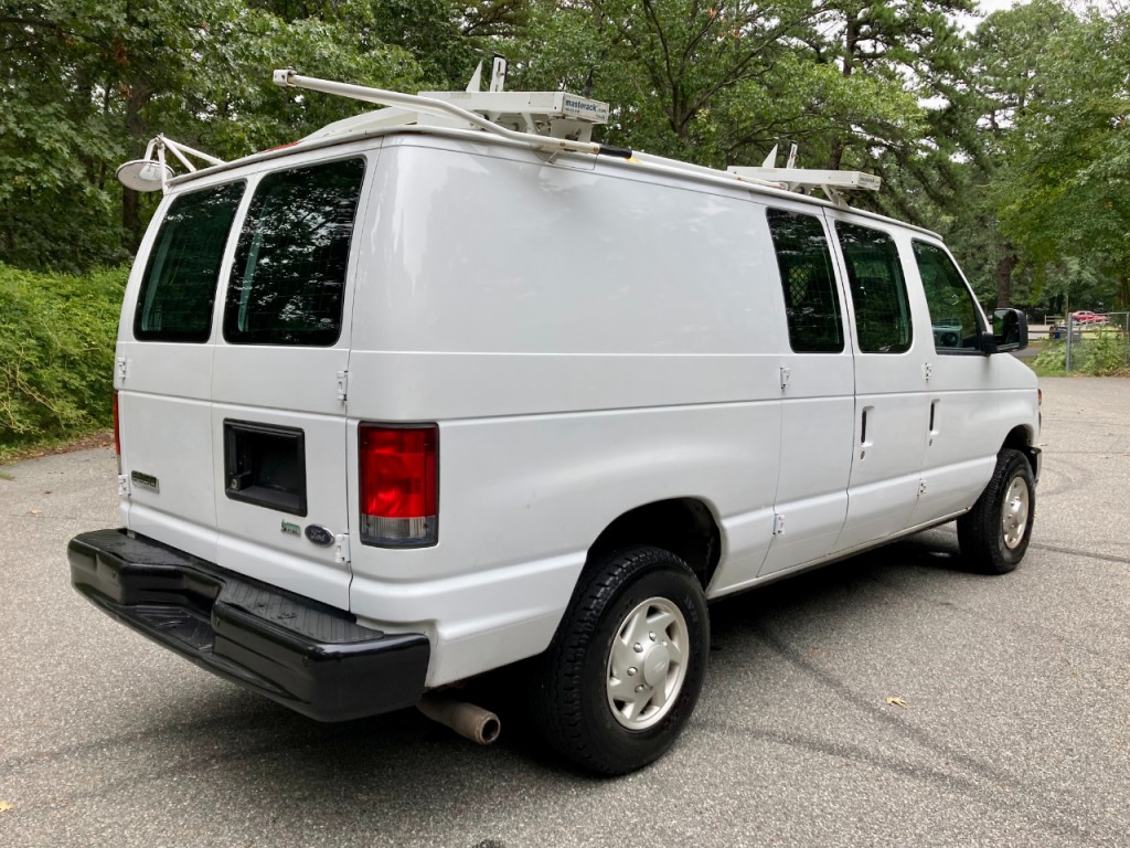 2014 Ford Econoline Image 13