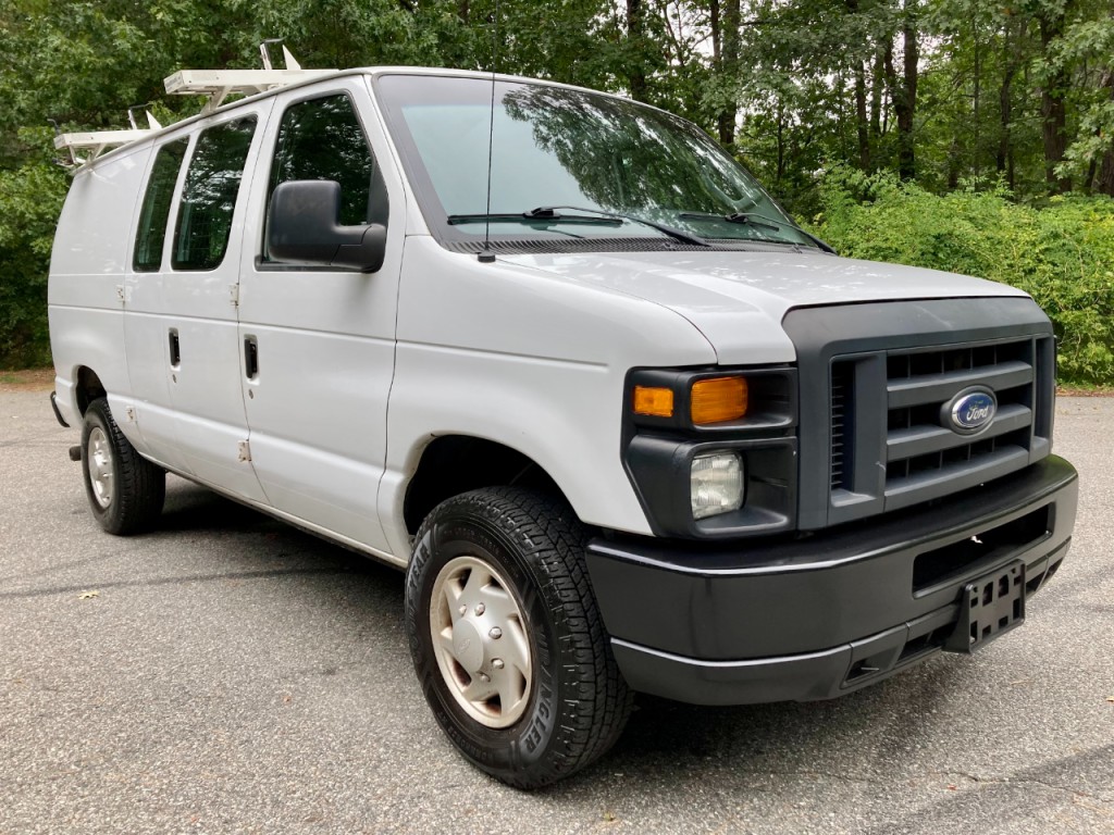 2014 Ford Econoline Image 15