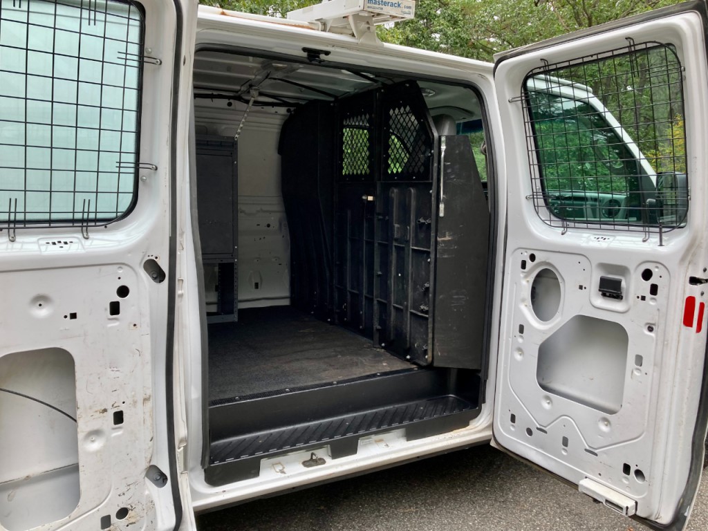 2014 Ford Econoline Image 34